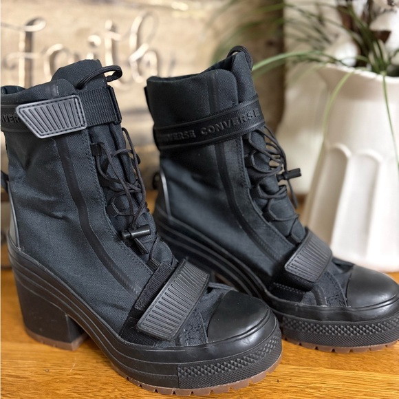 Women’s Chuck Taylor All Star GR82 Converse Boots - Picture 2 of 7